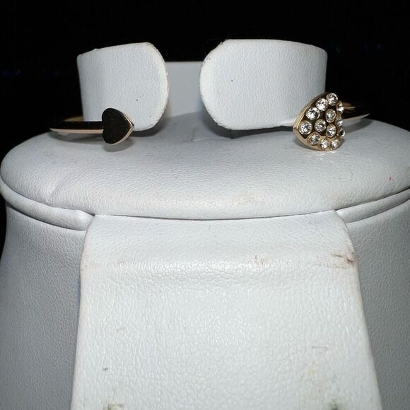 Gold Tone and Crystal Heart Dainty‎ Cuff Bracelet - Picture 6 of 6